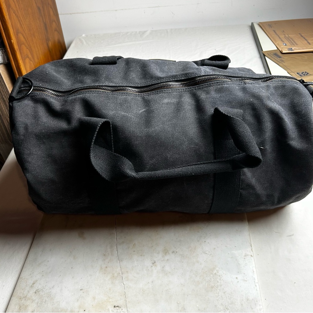 PME Legend Men's distressed Black Duffel Bag - Classic Travel Weekender - Picture 2 of 14